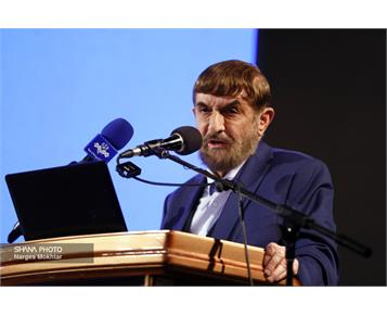 رئیس کارگروه اقتصادی دفتر مقام معظم رهبری تأکید کرد: قابلیت بخش خصوصی برای تحقق نرخ رشد ۸درصدی در کشور